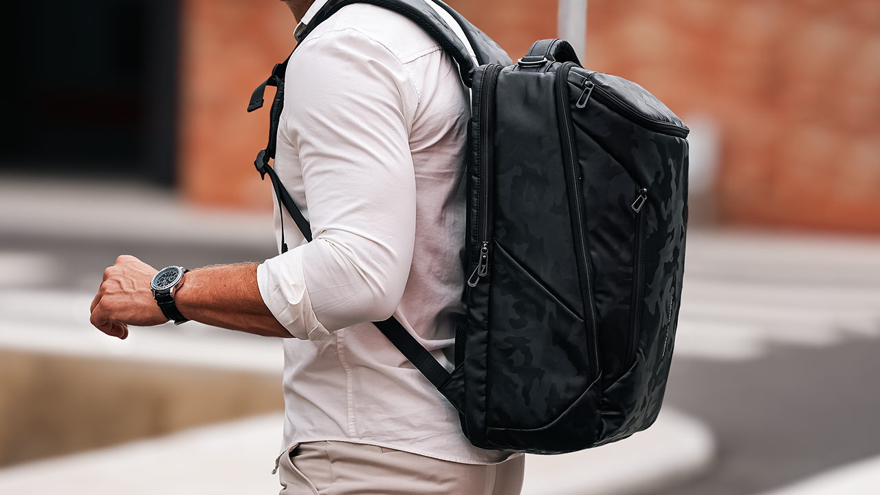 Spooky Season Adventure: Top US Halloween Destinations & Must-Have Travel Gear