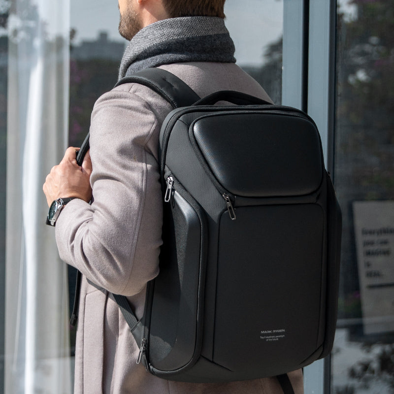 Polycom: Planifica tu día cómodamente con una mochila versátil 