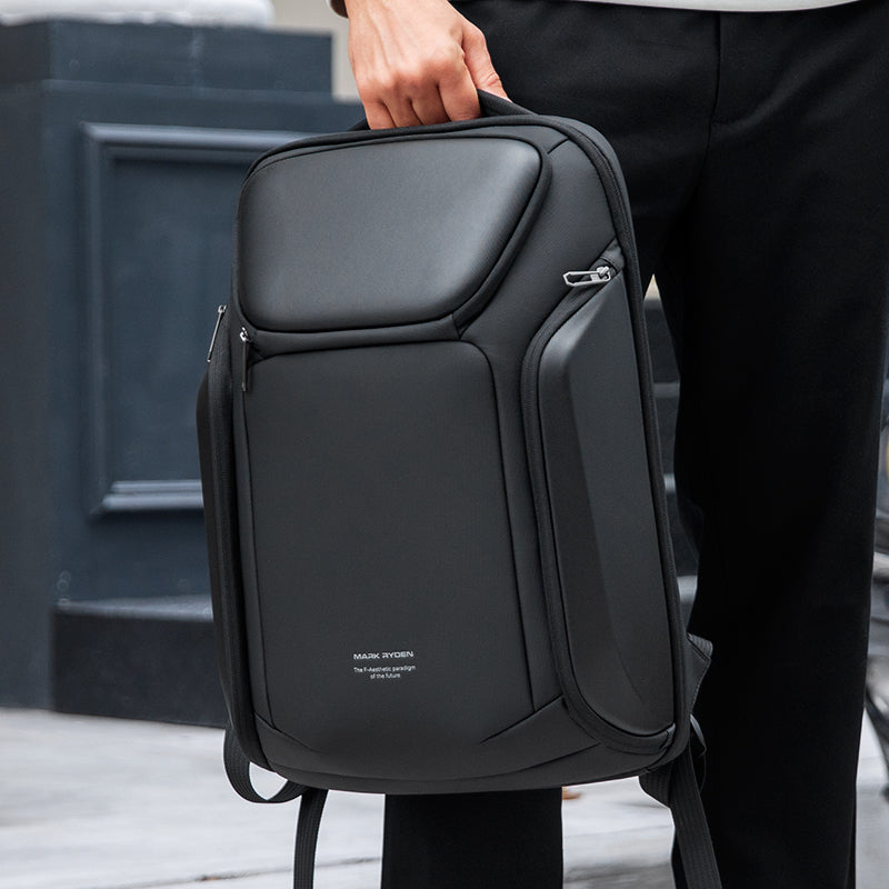 Polycom: Planifica tu día cómodamente con una mochila versátil 