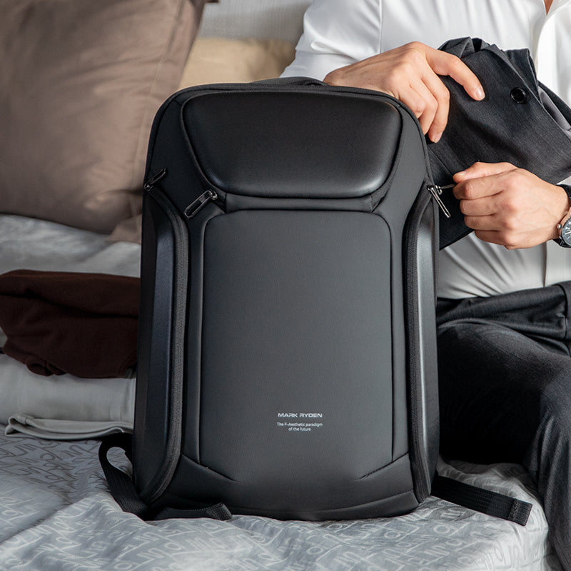 Polycom: Planifica tu día cómodamente con una mochila versátil 