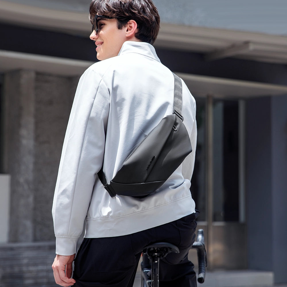 RapidPack Lite: Tri-Compartment Waterproof Sling Pack for Commute