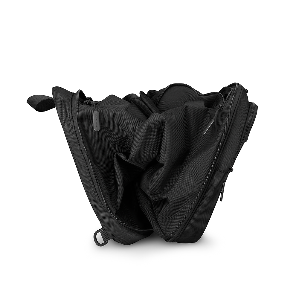 Deformable I: Large-Capacity Travel Gym Handbag