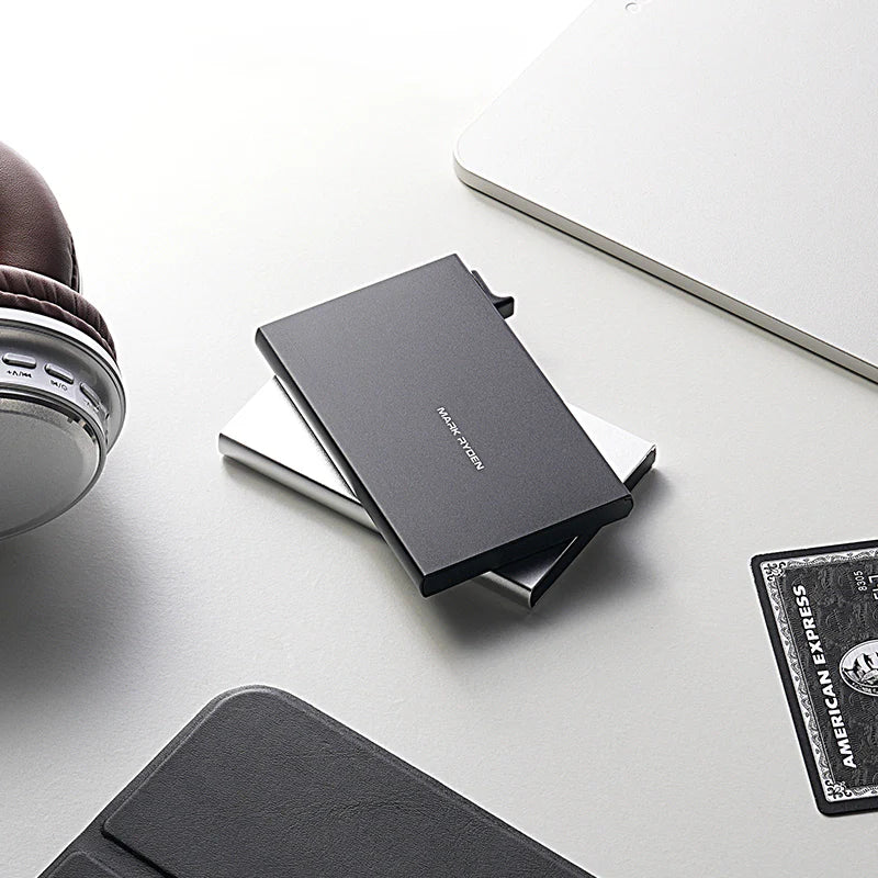 VaultPop: The Ultra-Thin Metal Card Holder For Protecting