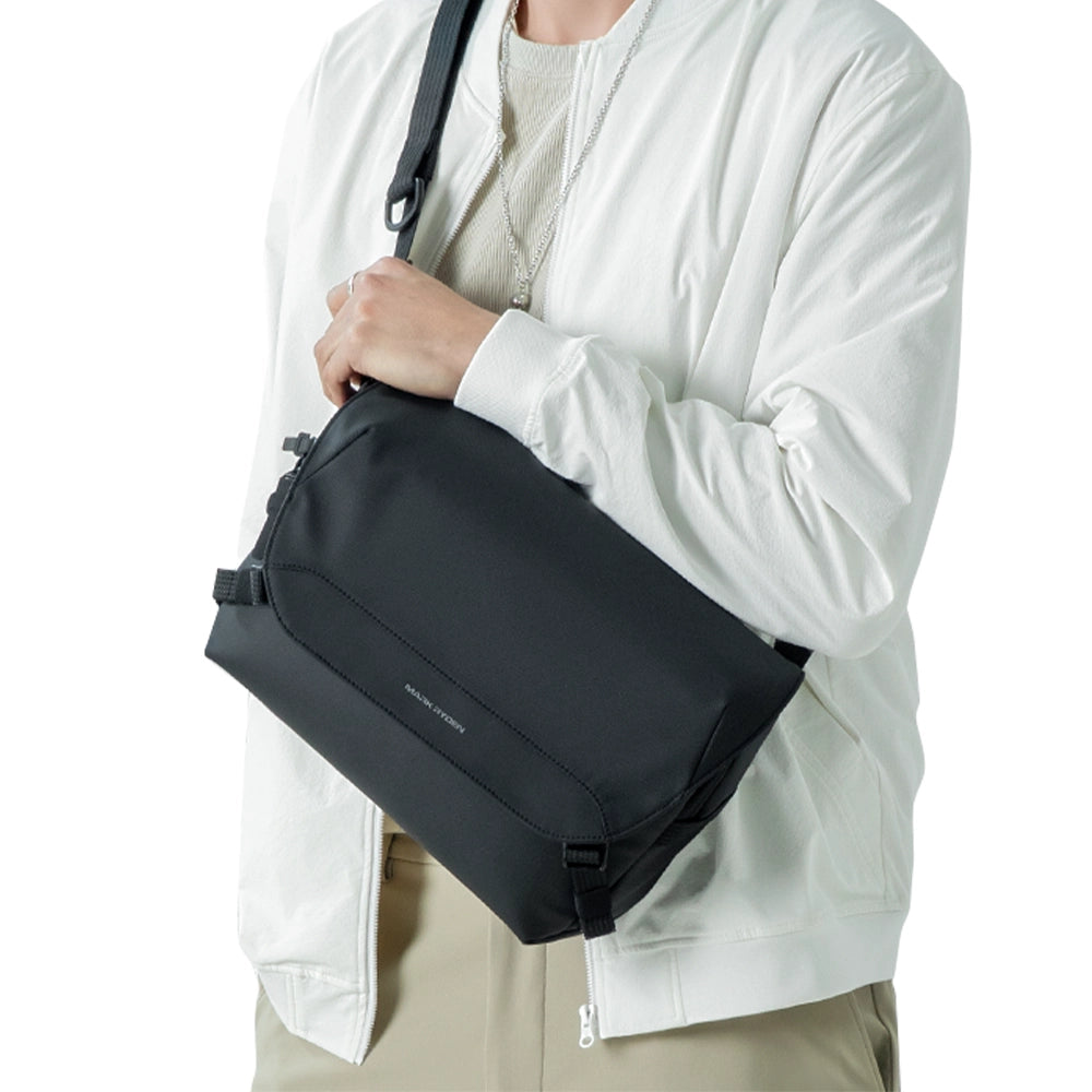 GameFlow 500g waterproof switch sling bag by MarkRyden for urban gamers