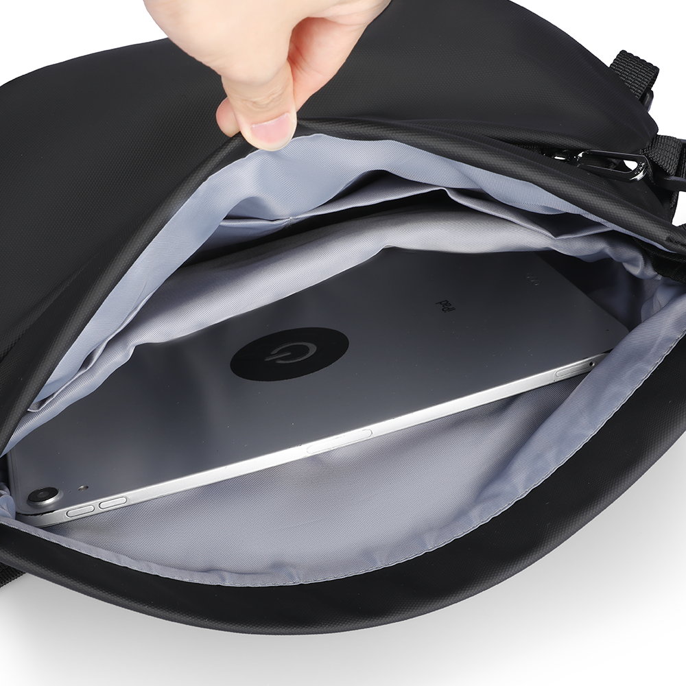 MARKRYDEN black leather waterproof scratch-resistant messenger bag with laptop inside