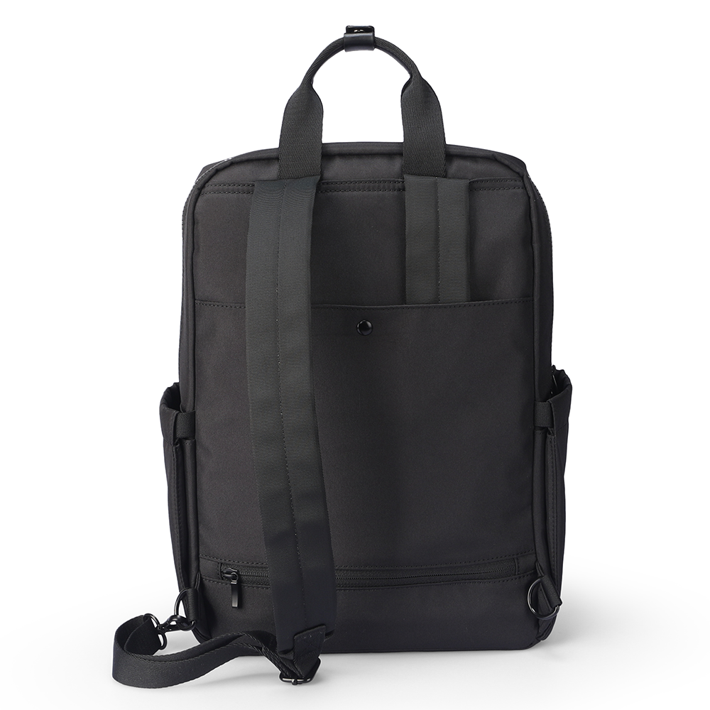 Markryden BreezePack black lightweight backpack with removable shoulder straps