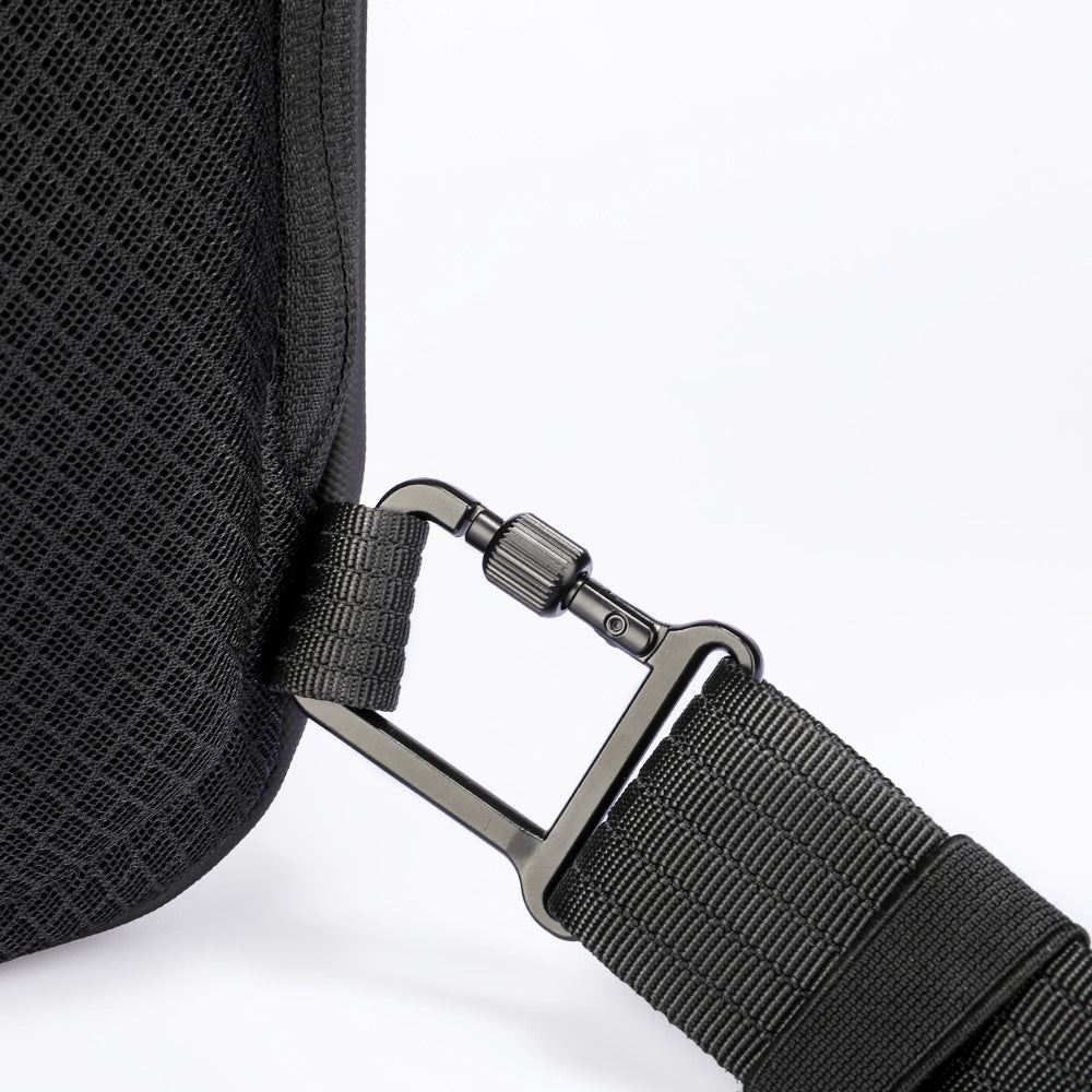 Mini Arc Ratio US : première campagne Kickstarter de MarkRyden - Sac bandoulière rigide et étanche 