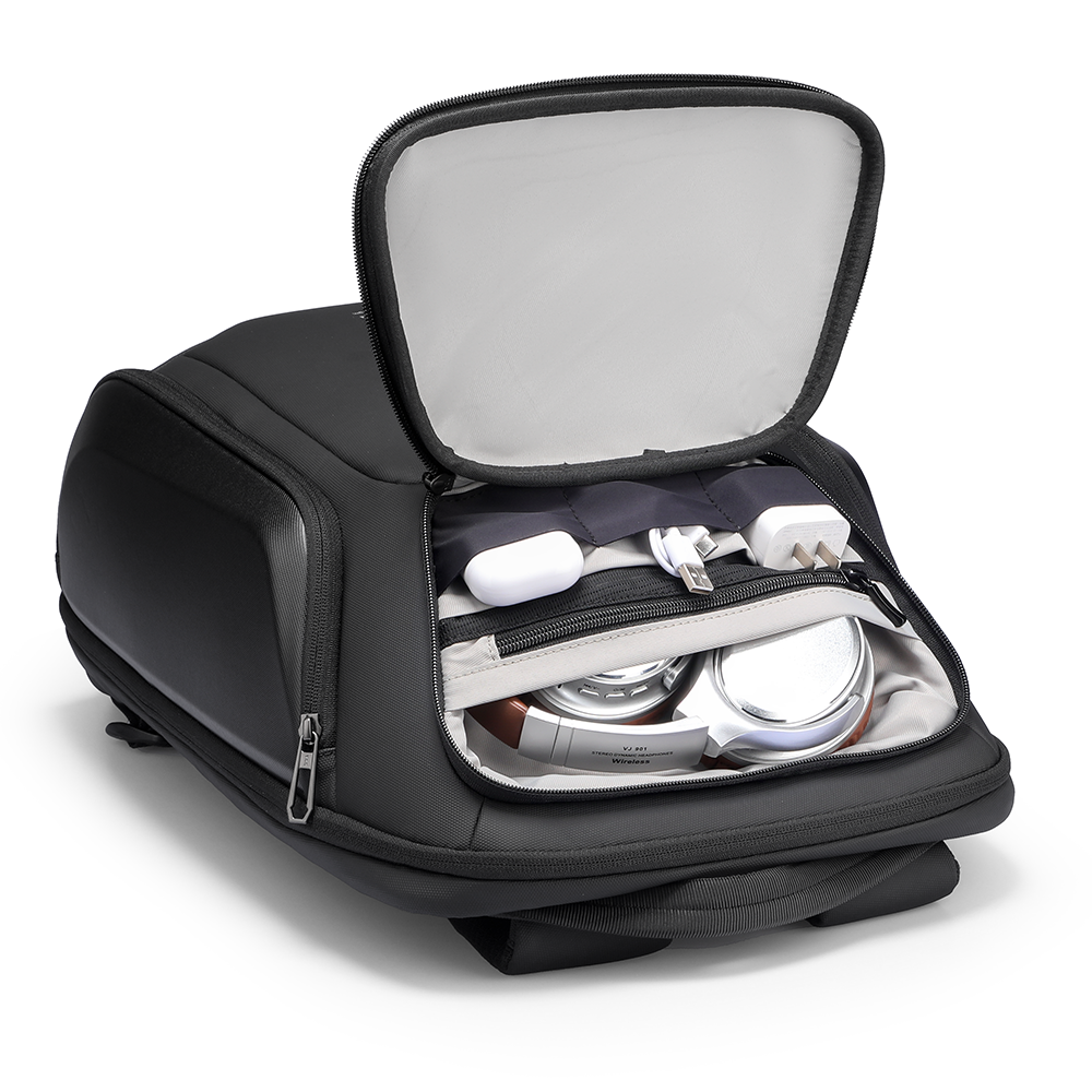 Polycom: Planifica tu día cómodamente con una mochila versátil 