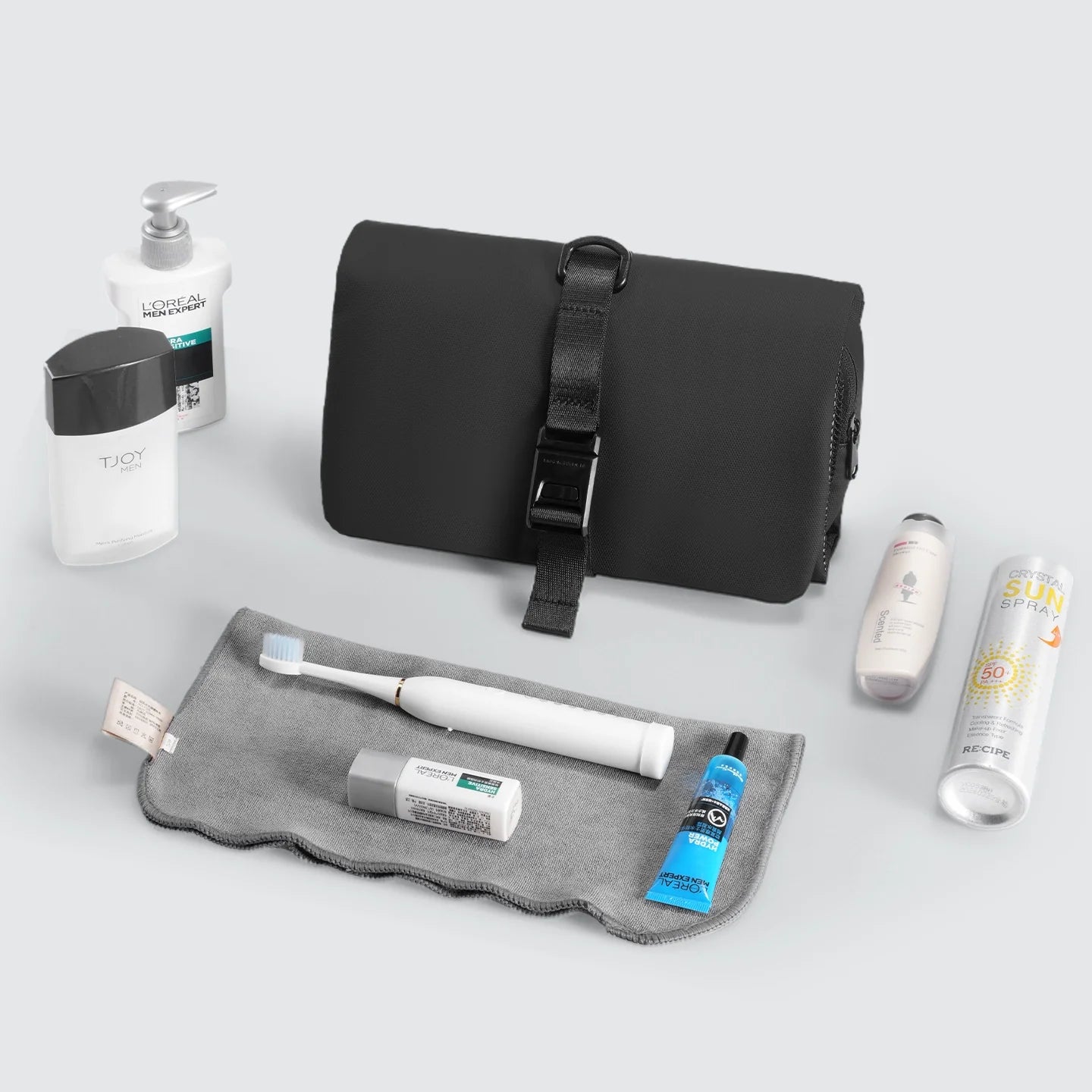 MagiClip: Wet-Dry Separate Toiletry Bag with Toothbrush Holder For Daily