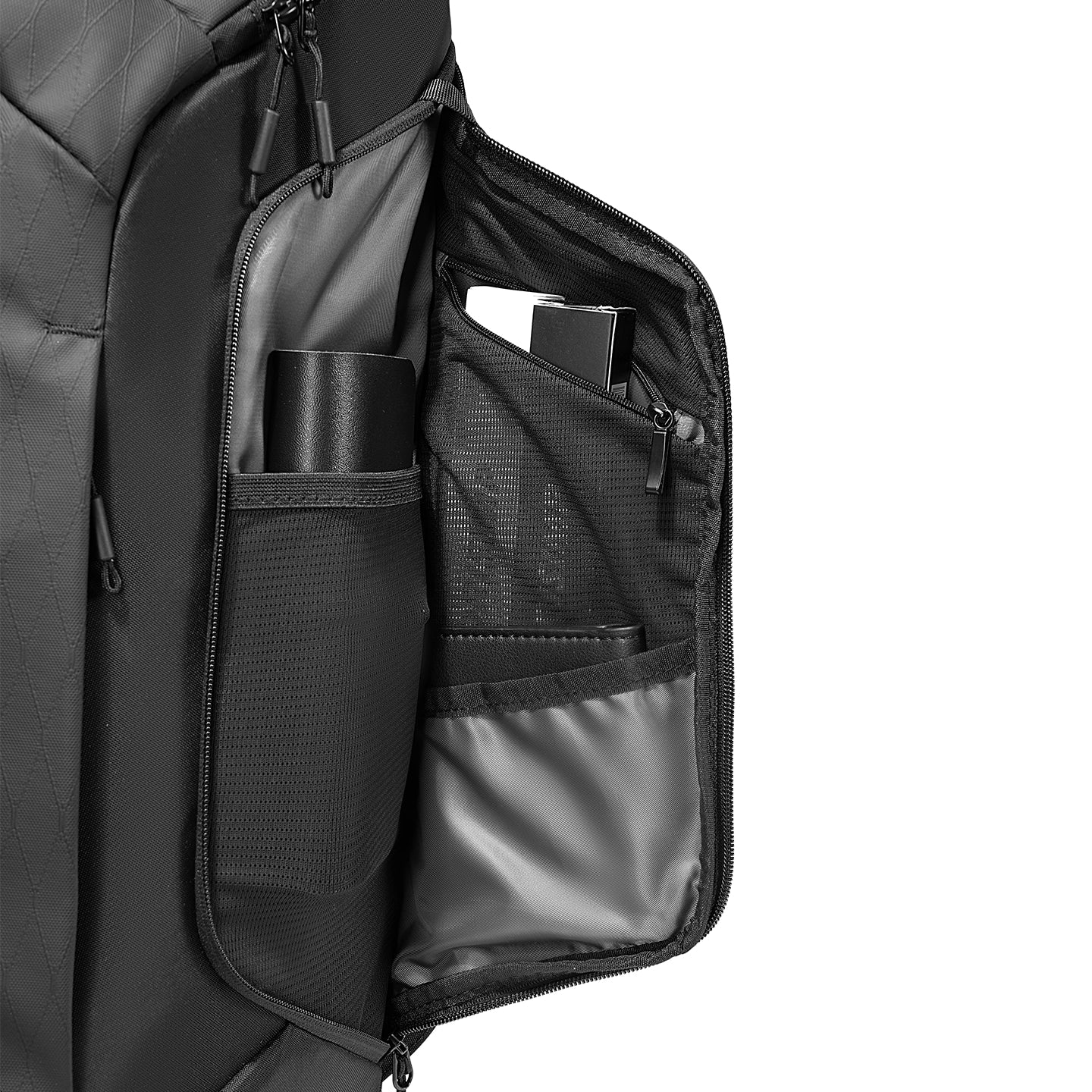 AeroLock: Lightweight Backpacks with Breathable Features for Commuters