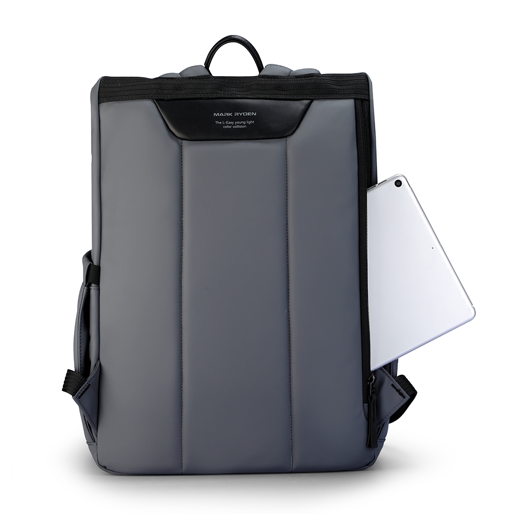 Urbanity: Elegante mochila gris con amplios compartimentos y diseño duradero. 