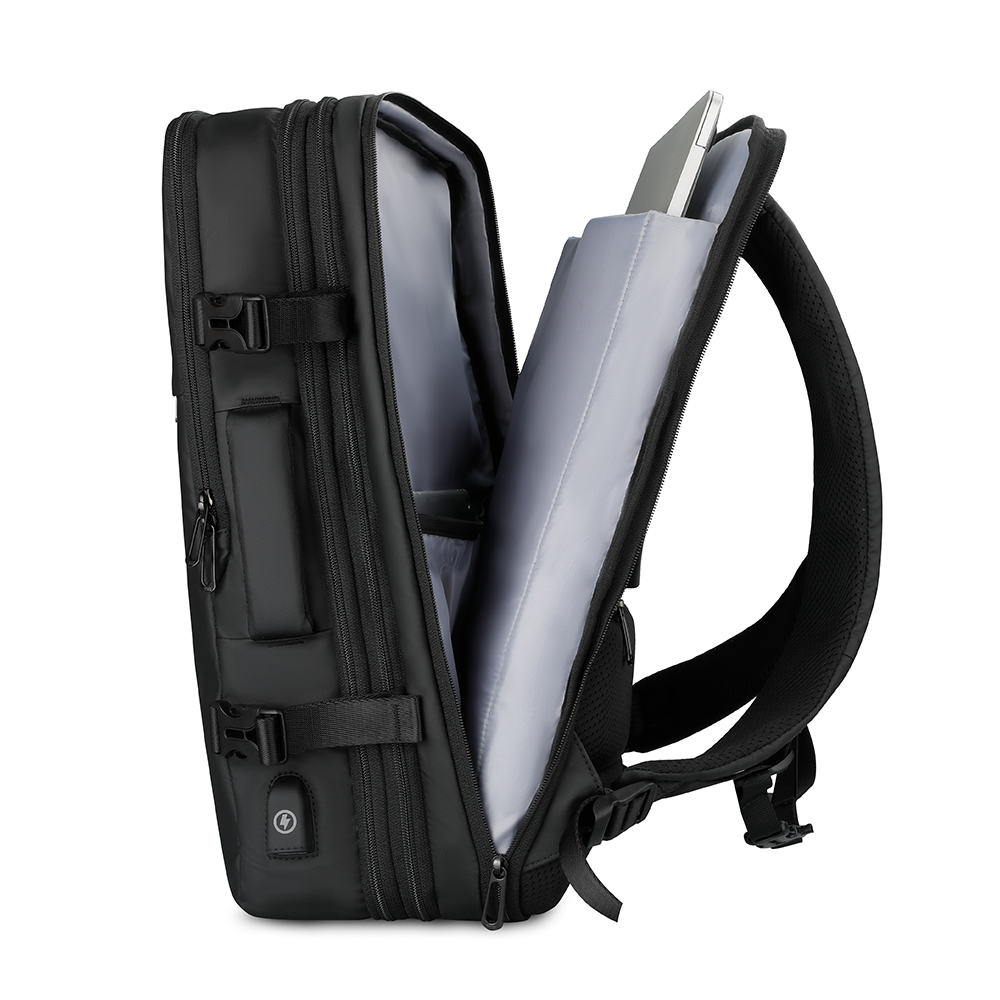 Pathrato: Mochilas con compartimentos multicapa y diseño minimalista 