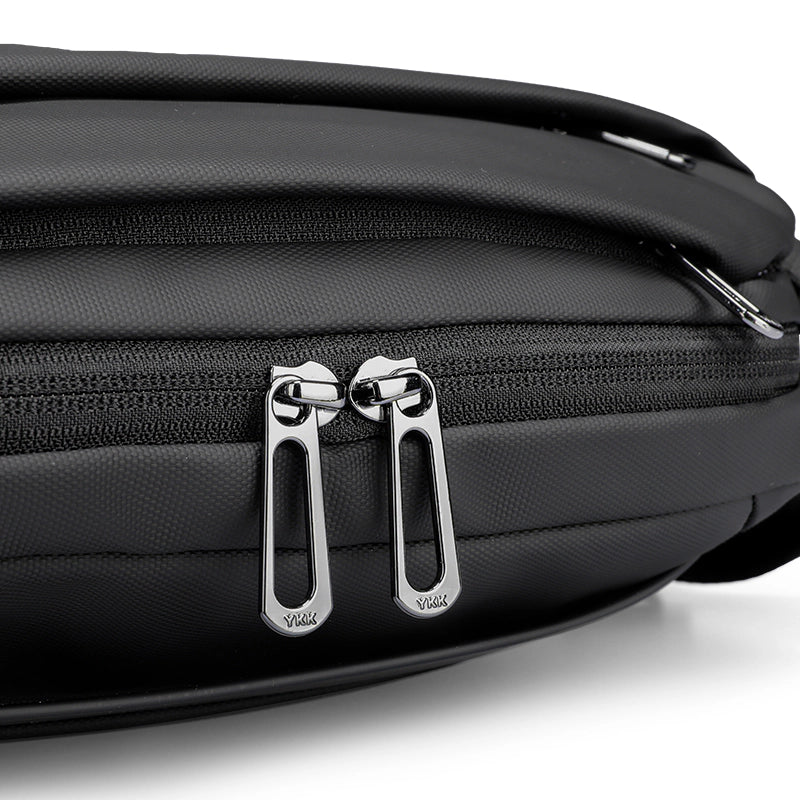 Black leather Fingon Ⅰ large capacity city messenger bag with silver zippers - MARKRYDEN