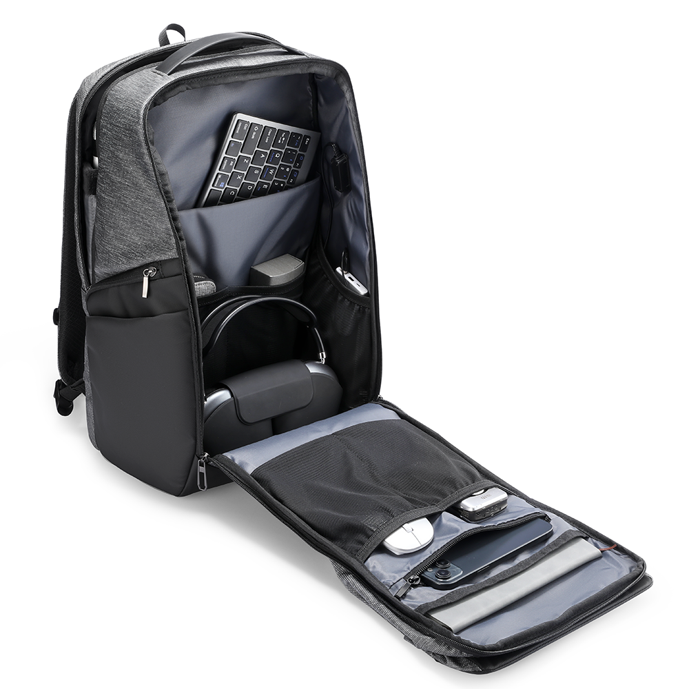 TravelEssentials: Mochila de gran capacidad para uso diario 