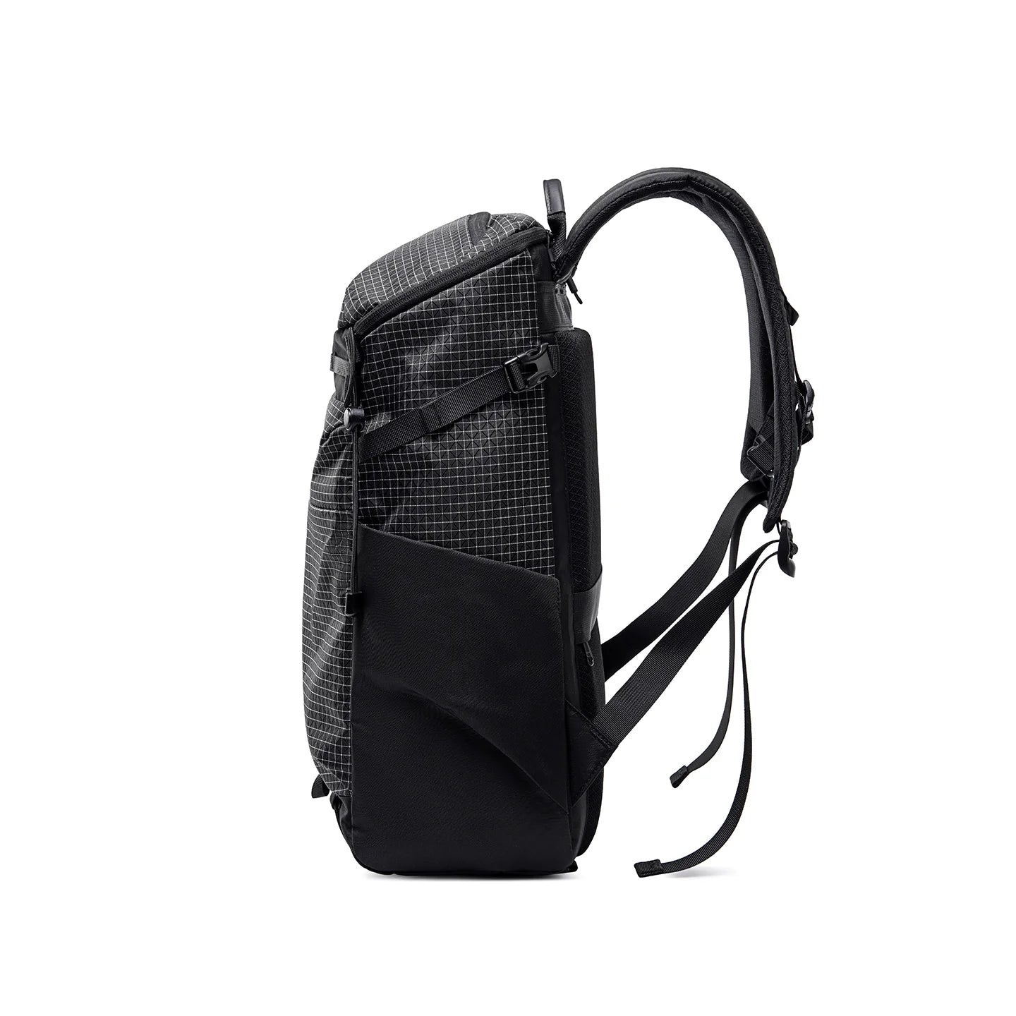 AeroPro: 17.3" Laptop Backpack with Enhanced Support for Travelers